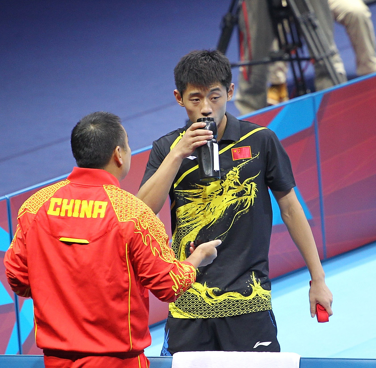 瑞典乒乓球队轻取法国乒乓球队，张继科爆发神勇