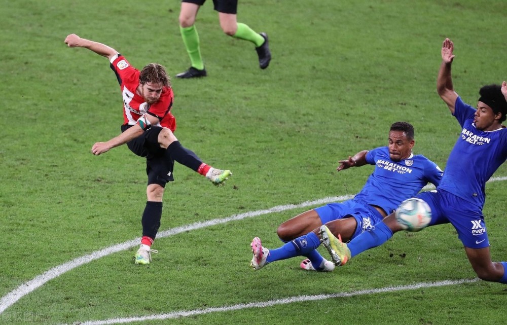 塞维利亚完胜加拿大，乔瓦尼·雷纳关键制胜