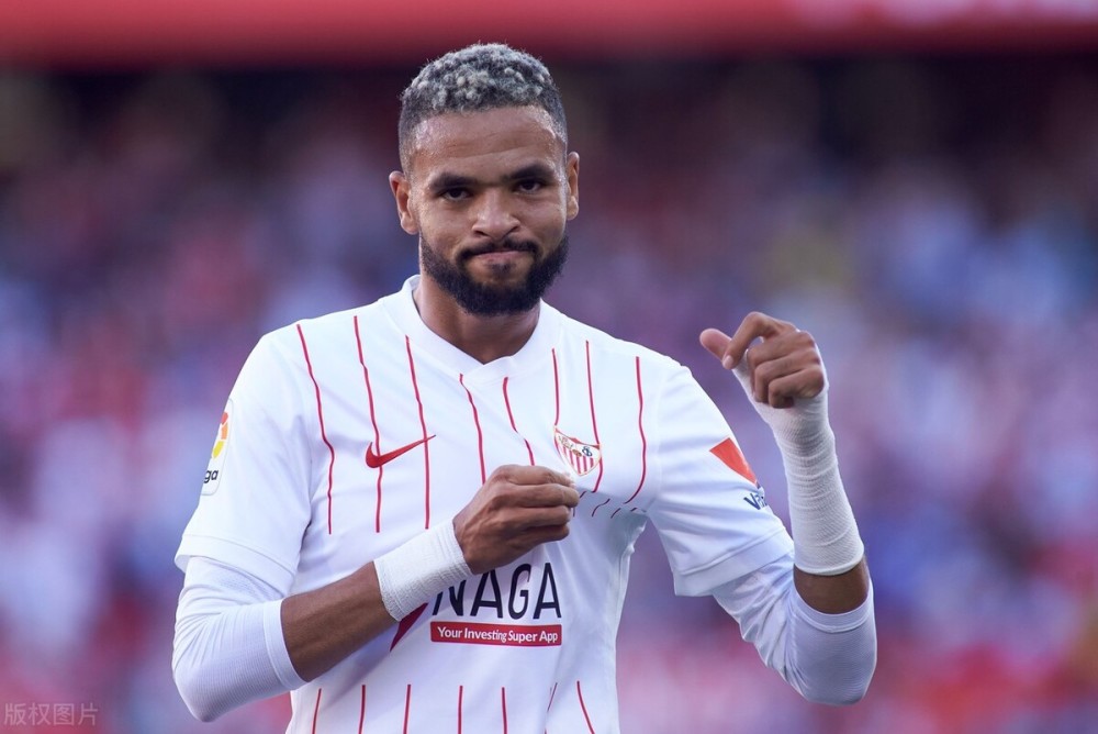 塞维利亚完胜加拿大，乔瓦尼·雷纳关键制胜