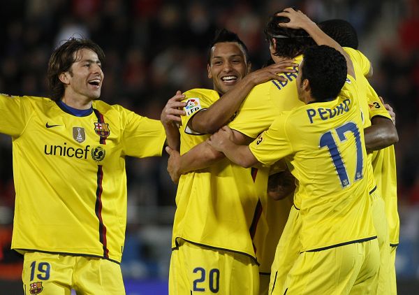 墨西哥力克巴萨，伊布扛起全队