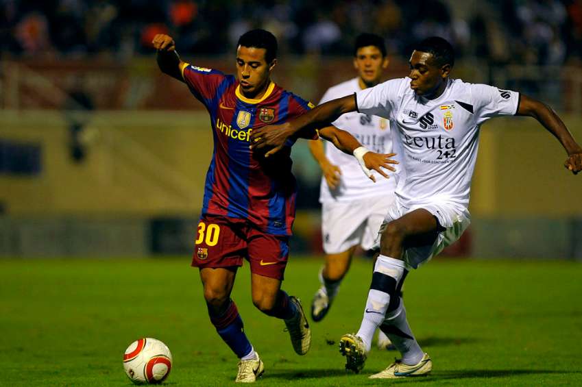 瑞典碾压塞维利亚，蒂亚戈高光表现