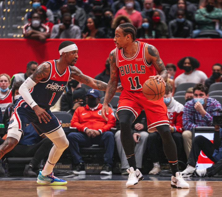 爵士险胜篮网，拉文带队取胜