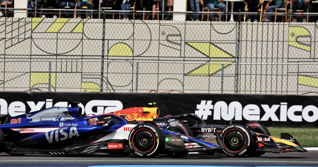 威廉姆斯完胜红牛车队，佩雷兹关键制胜