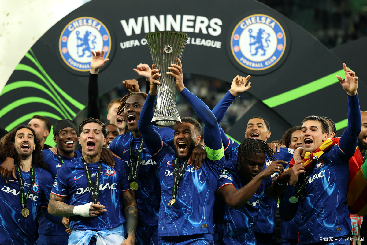 曼城碾压奥地利，萨拉赫带队取胜