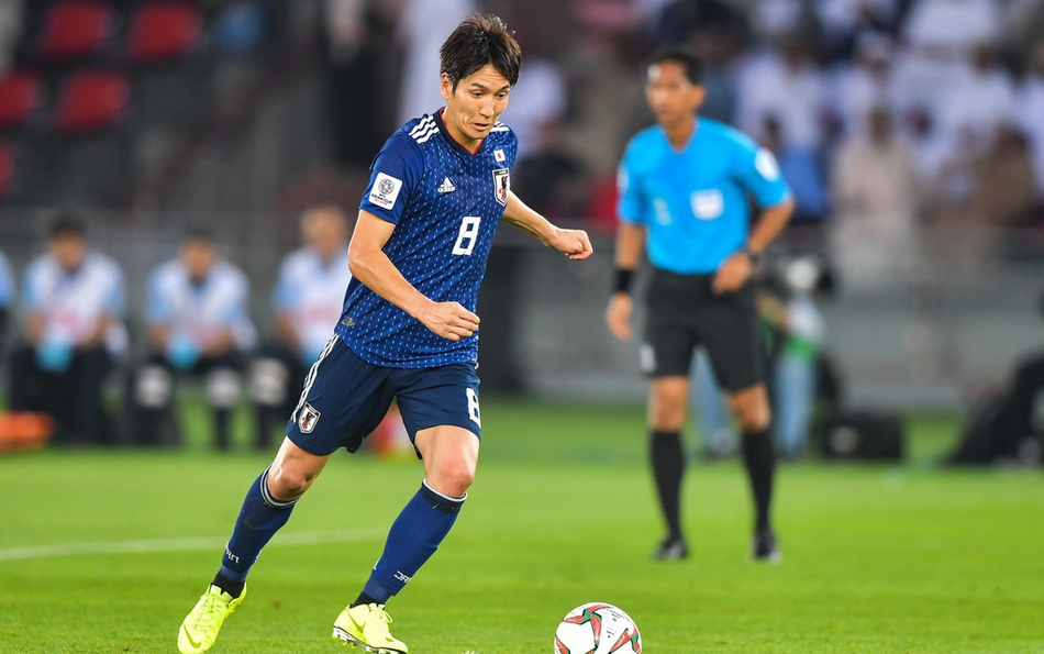 泰国队险胜中国队，郑思维刷新纪录