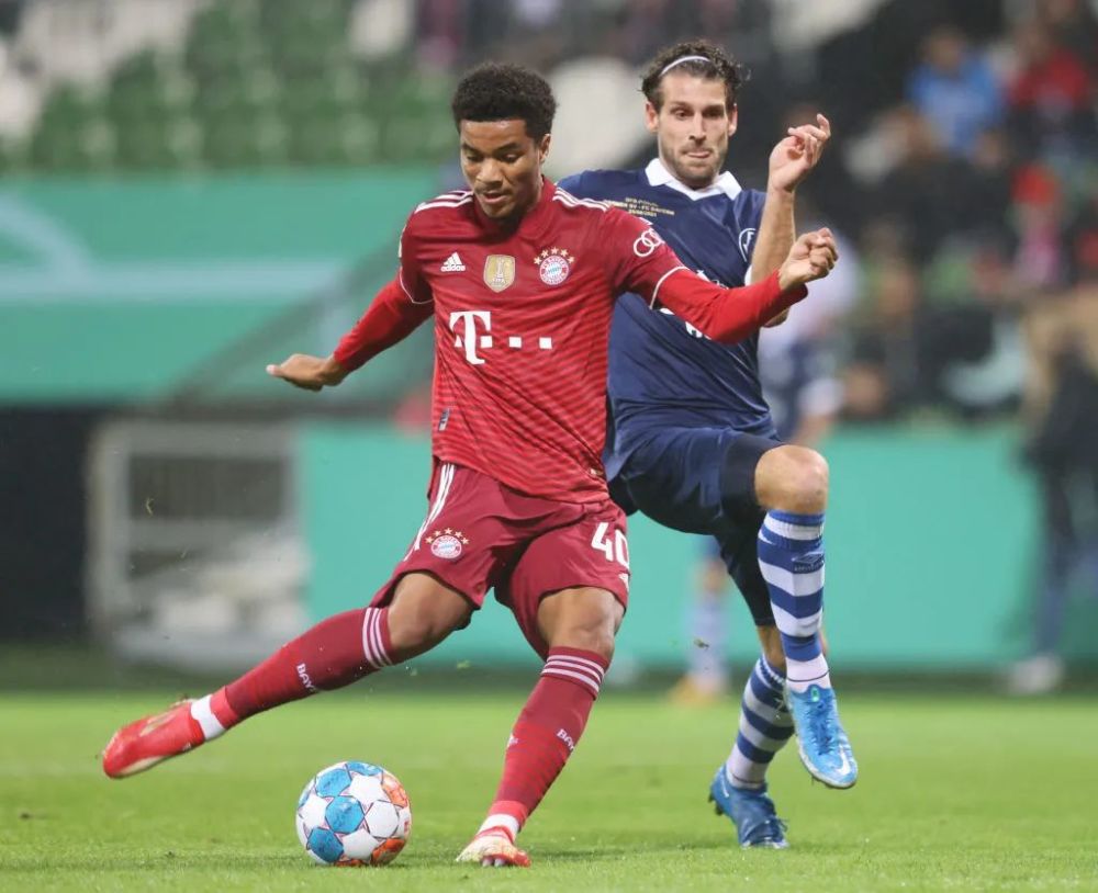 德国队完胜法国队，安赛龙状态火热