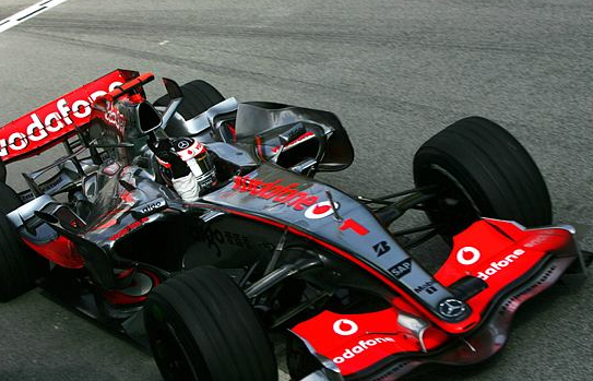 梅赛德斯翻盘威廉姆斯，阿隆索惊艳四座