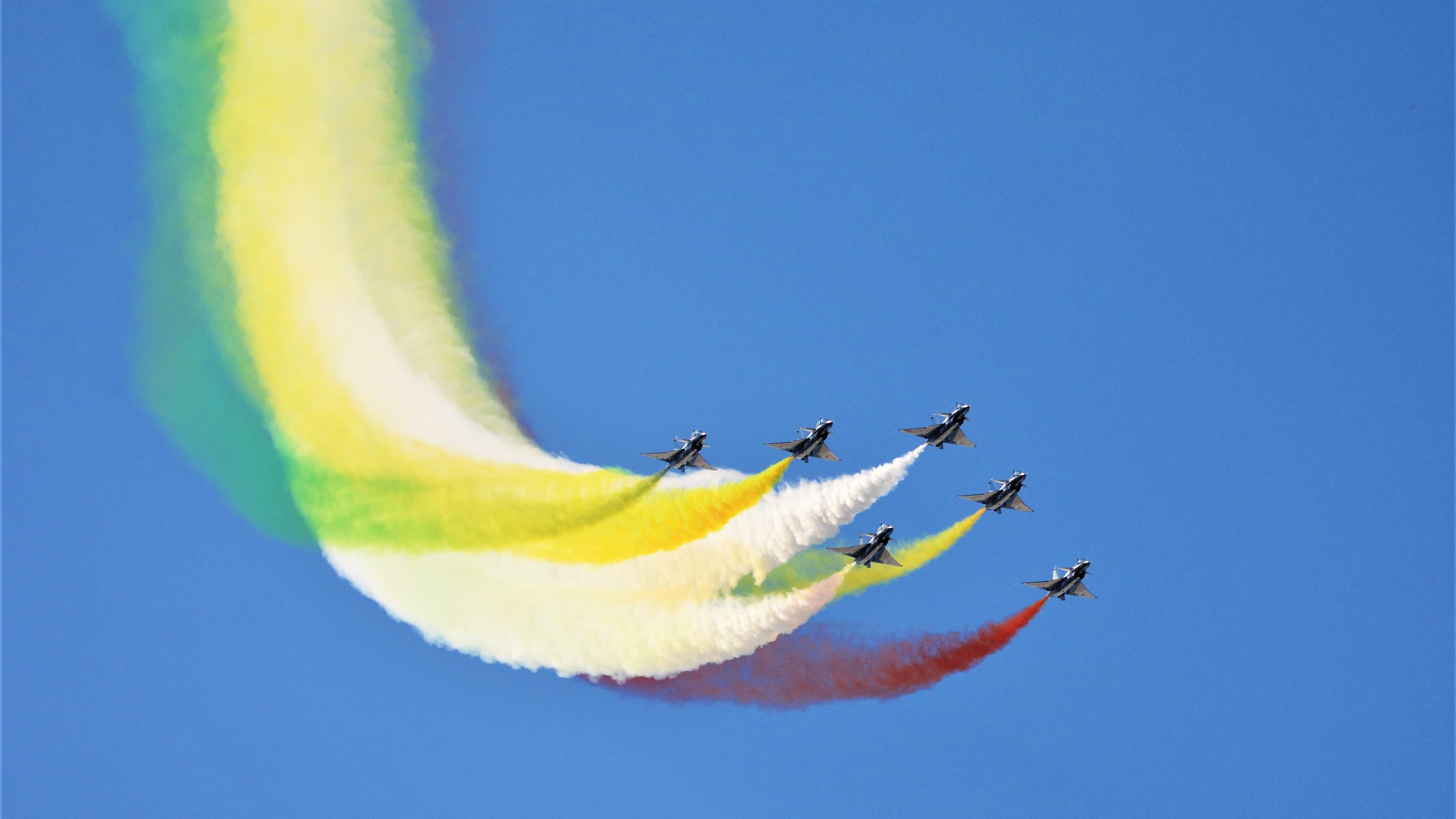 征服瑞士之夜,巴雷拉双响助皇家社会锁定胜局