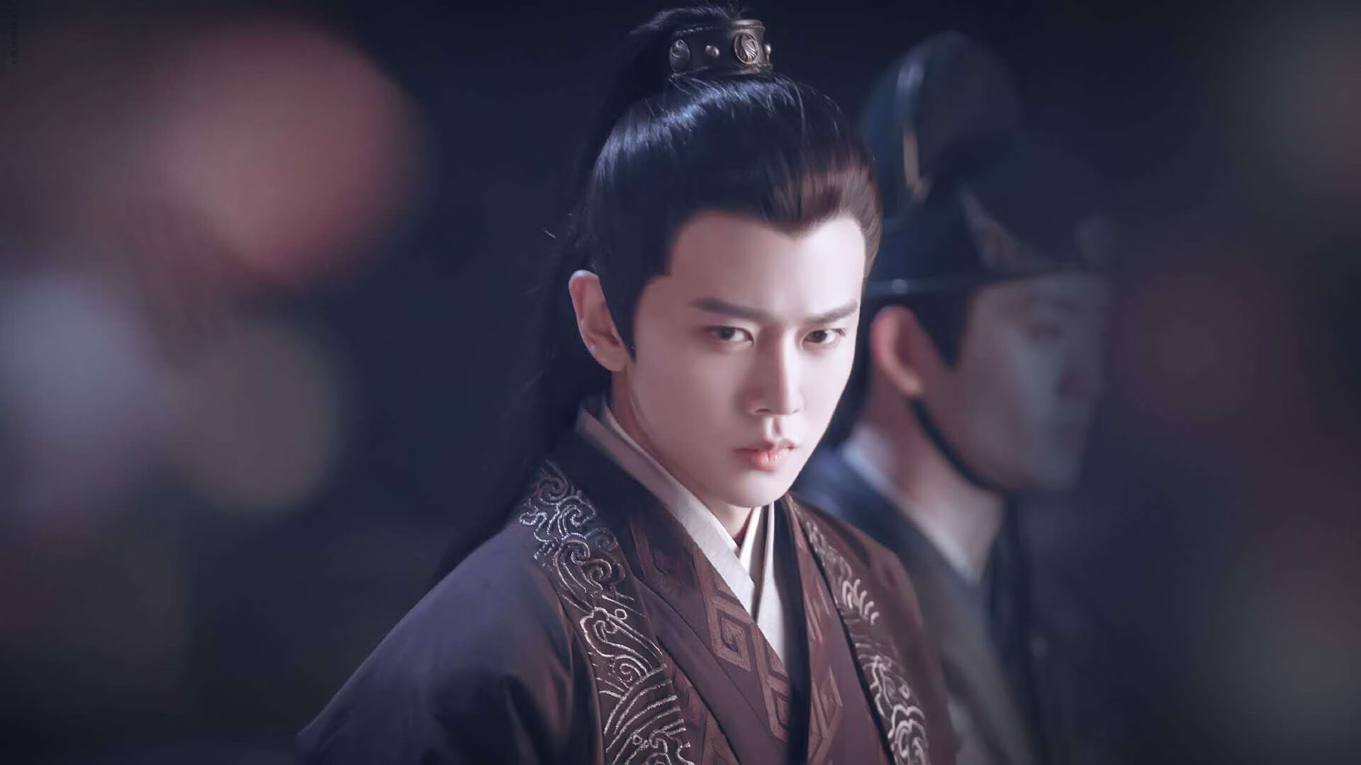 绿茵与沥青的共振,当哥伦比亚的狂胜在F1街道上借基耶萨之手重演