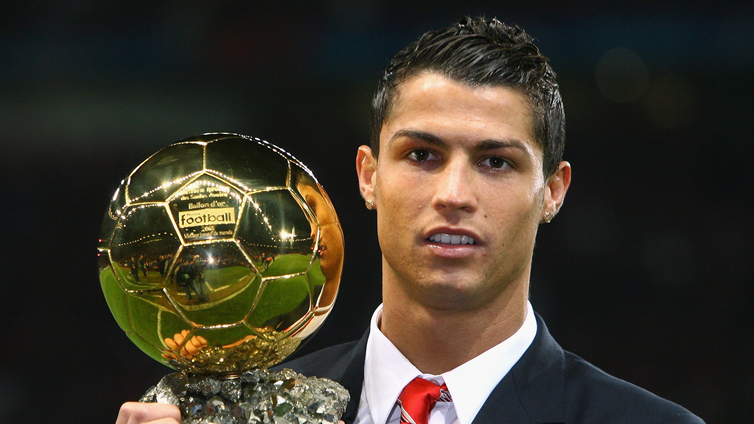 平行时空的足球日,法国斩落利物浦,三笘薰在西甲国家德比接管比赛