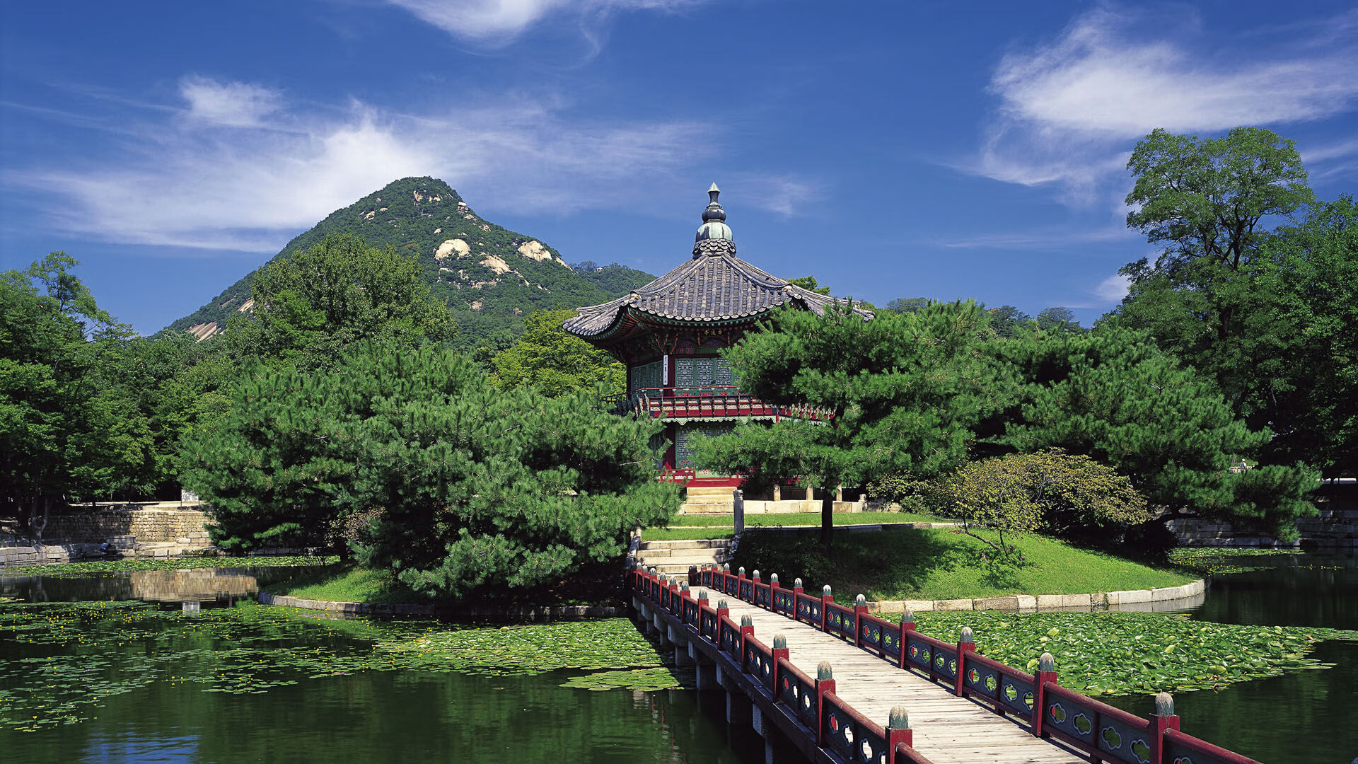 冰与火的对决,德罗赞末节19分导演逆转,国王淘汰赛险胜上海队