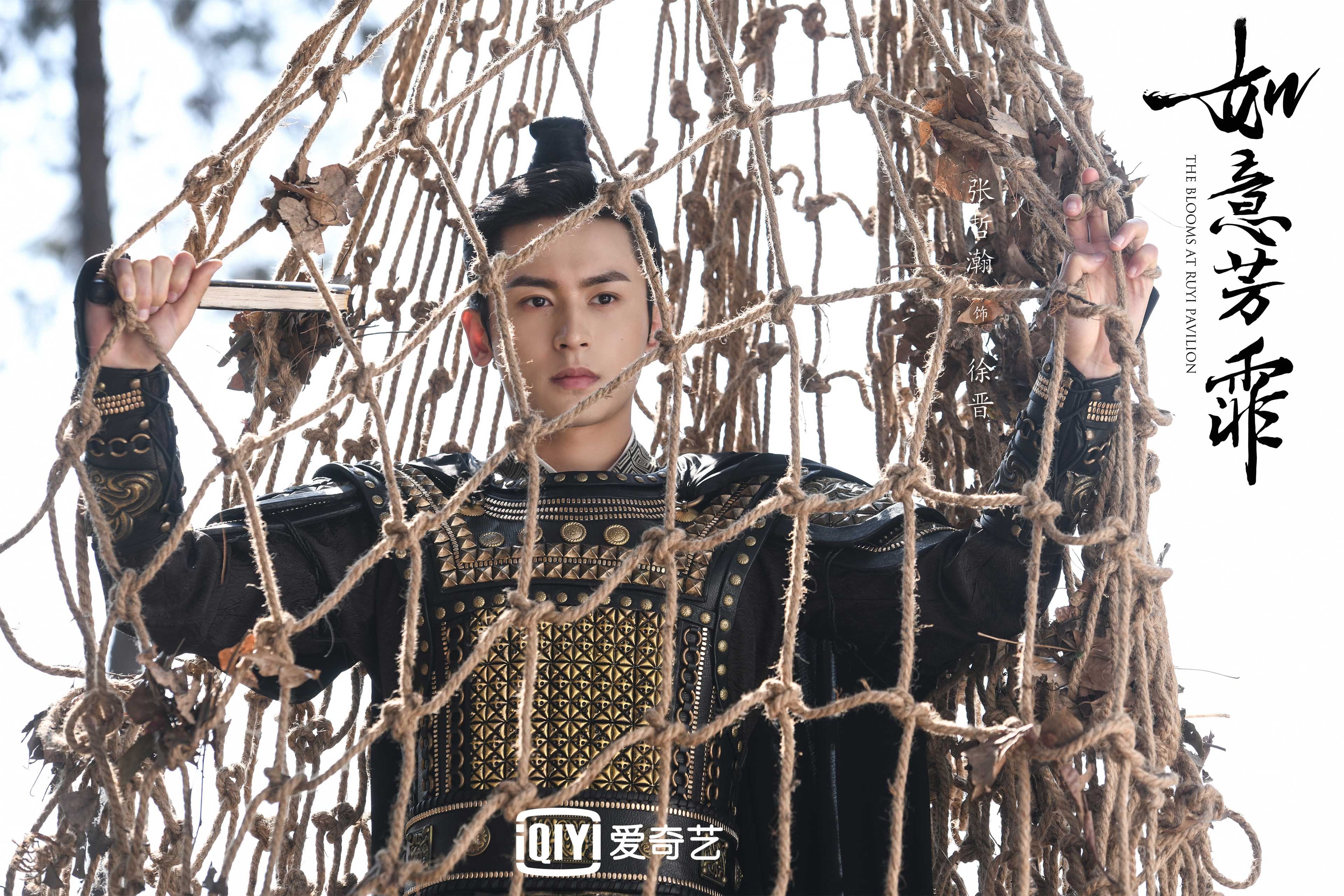 速度的仪式感,从F1赛道到篮球场的两种绝对压制