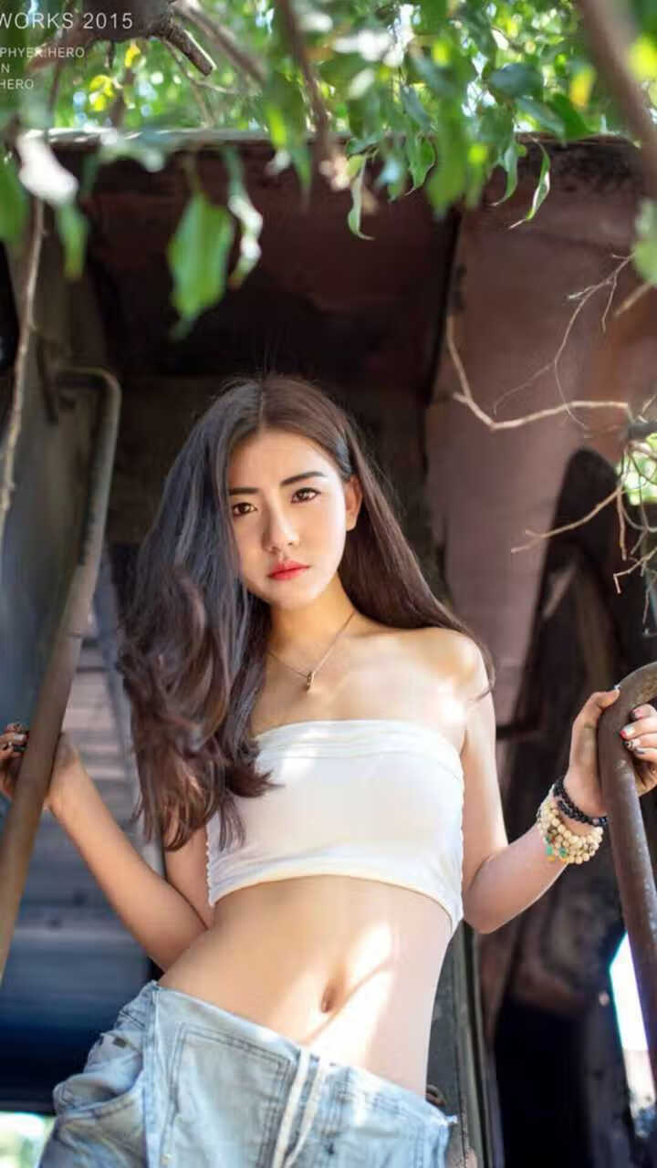 决战H组,伊朗铁骑碾压斯洛伐克,范戴克绝命一击改写世界杯剧本